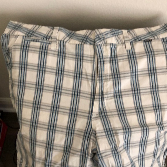 Hurley Shorts - Picture 5 of 7